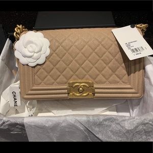 SOLD💙 Chanel old medium boy